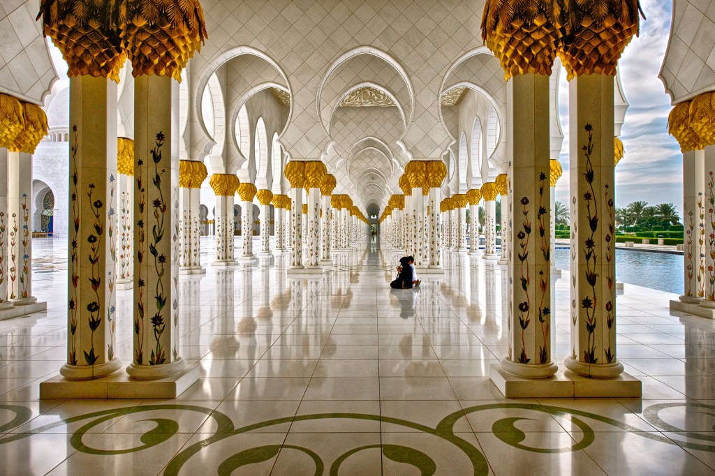 Grand Mosque Corridor